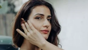 Asha Bhosle final farewell: आशा भोसले की अंतिम विदाई में क्यों नहीं पहुंचे थे शाहरुख खान और सलमान खान? मौत के 2 दिन बाद सामने आया सच,लोग हुए हैरान। 2 Fatima Sana Shaikh bold revelation, ‘He touched me then…’ the moment that changed everything”